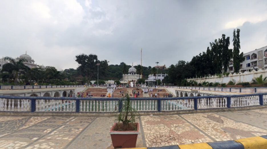 Tourist Places in Bidar - Guru Nanak Jhira Sahib