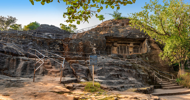 Tourist Places in Pachmarhi - Pandava Caves